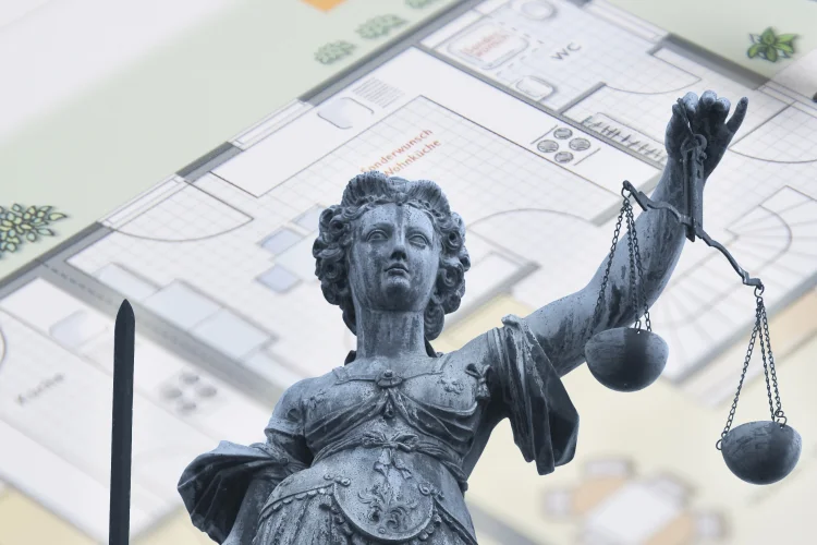 Justizia Das EuGH-Urteil im „Malamud“-Fall wird voraussichtlich erhebliche Auswirkungen auf die Normungsorganisationen haben, die sich unter anderem aus dem Verkauf von Normen finanzieren.