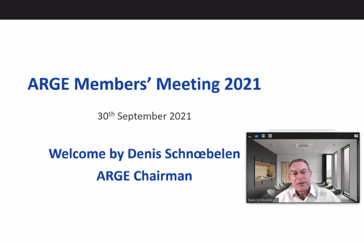 ARGE Konferenz 2021 - Dennis Schnœbelen Zu Beginn begrüßte der ARGE-Vorsitzende Denis Schnœbelen, Präsident und CEO von MANTION S.A.S., die zahlreichen Teilnehmer.
